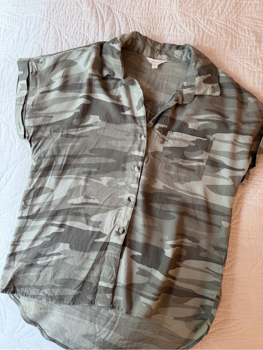 Sim & Sam Olive & Gray Camo Short-Sleeve Button-Down Shirt